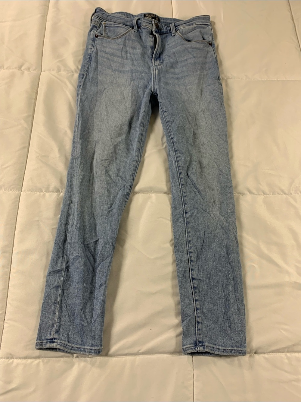 Pre loved ABERCROMBIE & FITCH jeans womens size 27